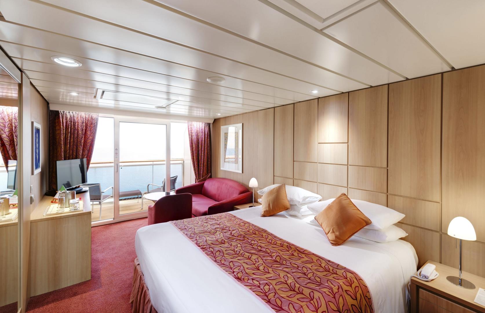 MSC Sinfonia, Suite